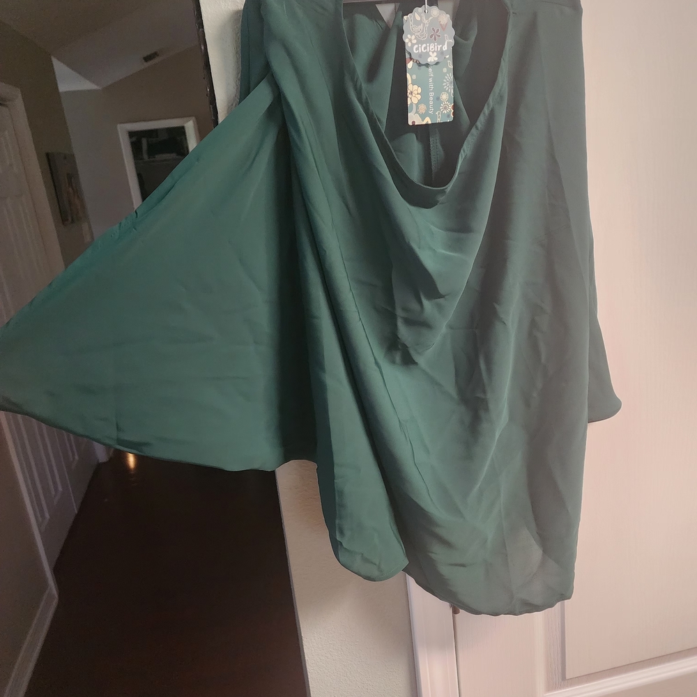 Elegant Green Women's Blouse